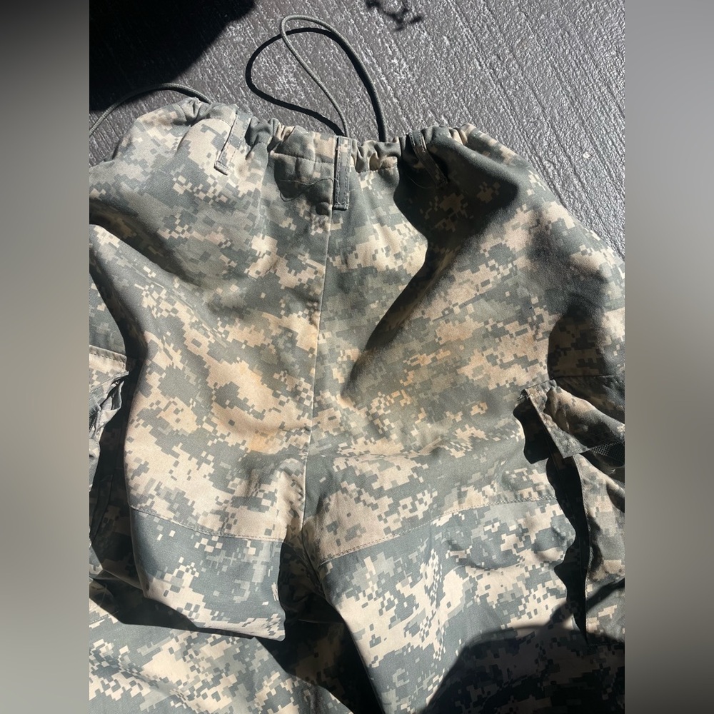Military Trousers Cold Weather Digital Univiersal Camo size M waterproof - Picture 11 of 11